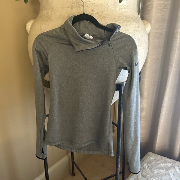 Nike Pro Jacket - Picture 1 of 4